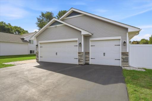 5209 49th Avenue N, Crystal, MN 55429