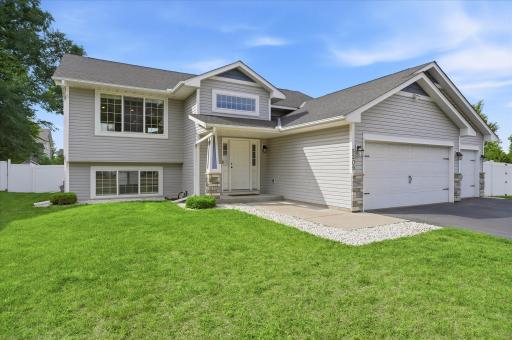 5209 49th Avenue N, Crystal, MN 55429