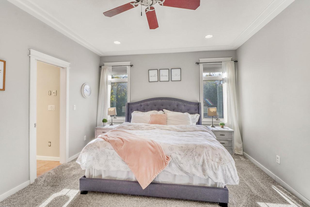 Primary Bedroom1_1