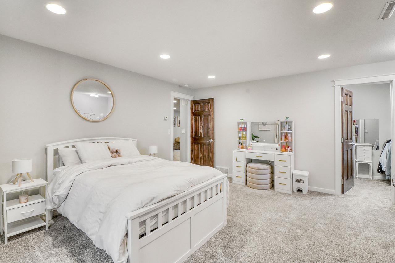 Basement Bedroom1_3
