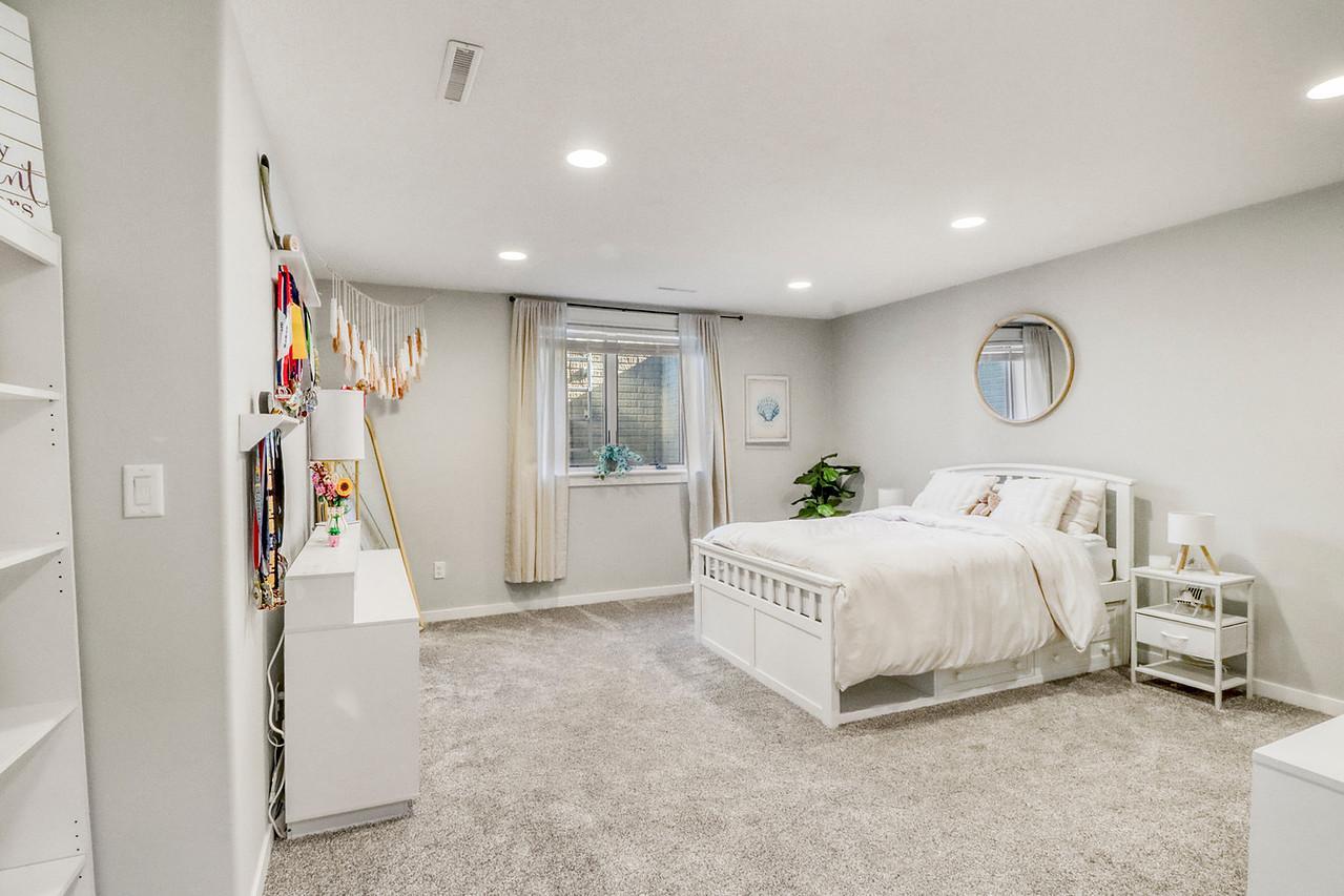 Basement Bedroom1_2
