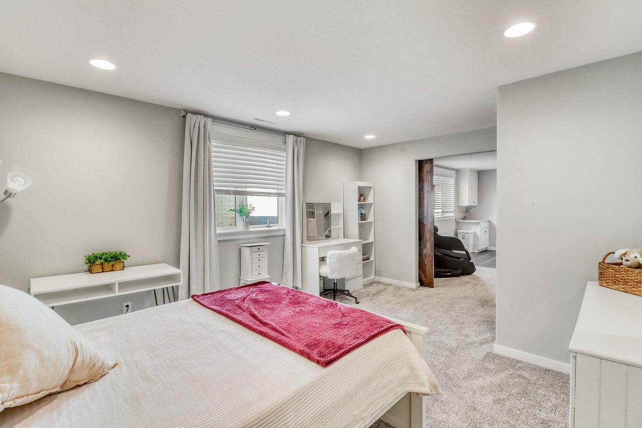 Basement Bedroom3_2