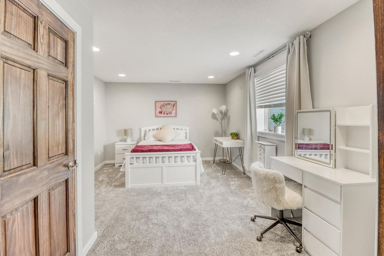 Basement Bedroom3_1