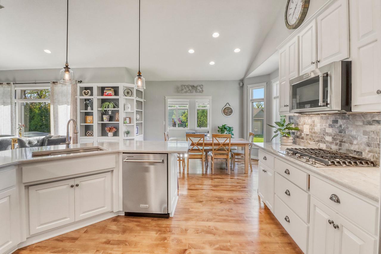Kitchen to Dining room