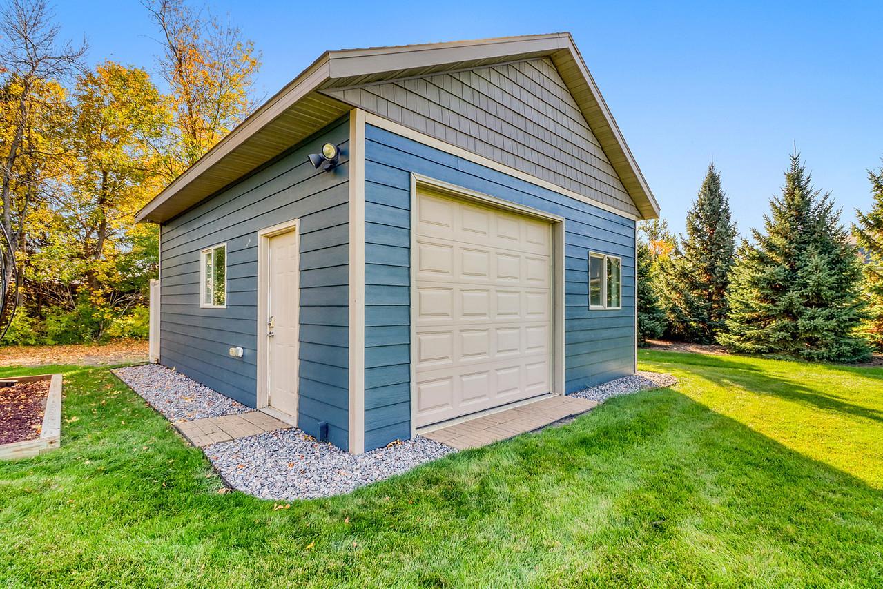 Shed w/ overhead door