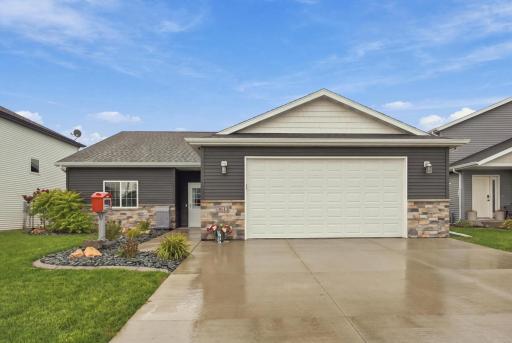 3613 30TH Street S, Moorhead, MN 56560