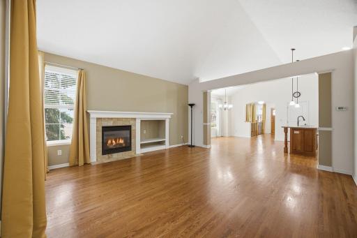 Great details like the pillars, trim work, and rounded doorways.