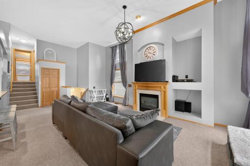 10154 Country Club Curve, Saint Paul, MN 55129