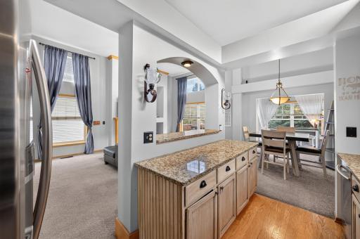 10154 Country Club Curve, Saint Paul, MN 55129