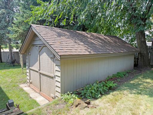 9962 91st Street NW, Annandale, MN 55302