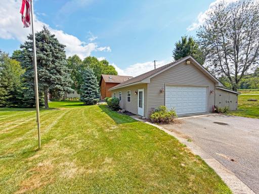 9962 91st Street NW, Annandale, MN 55302