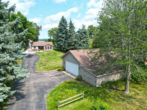 9962 91st Street NW, Annandale, MN 55302