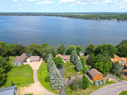 9962 91st Street NW, Annandale, MN 55302