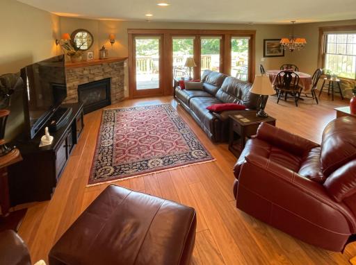 9962 91st Street NW, Annandale, MN 55302