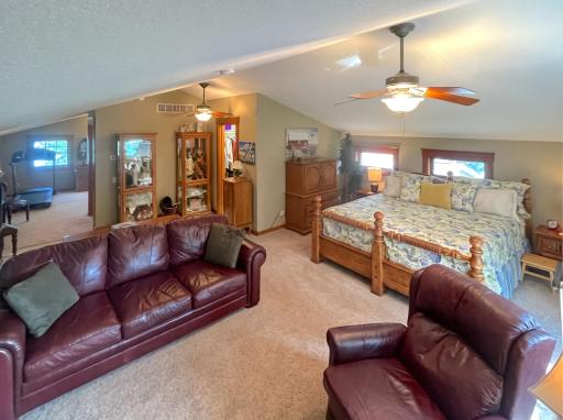 9962 91st Street NW, Annandale, MN 55302
