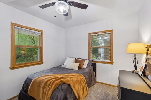 1814 Mcknight Road N, Maplewood, MN 55109