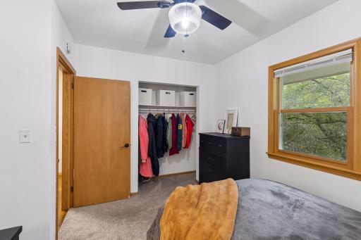 1814 Mcknight Road N, Maplewood, MN 55109