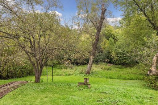 1814 Mcknight Road N, Maplewood, MN 55109