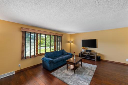 11444 100th Place N, Maple Grove, MN 55369