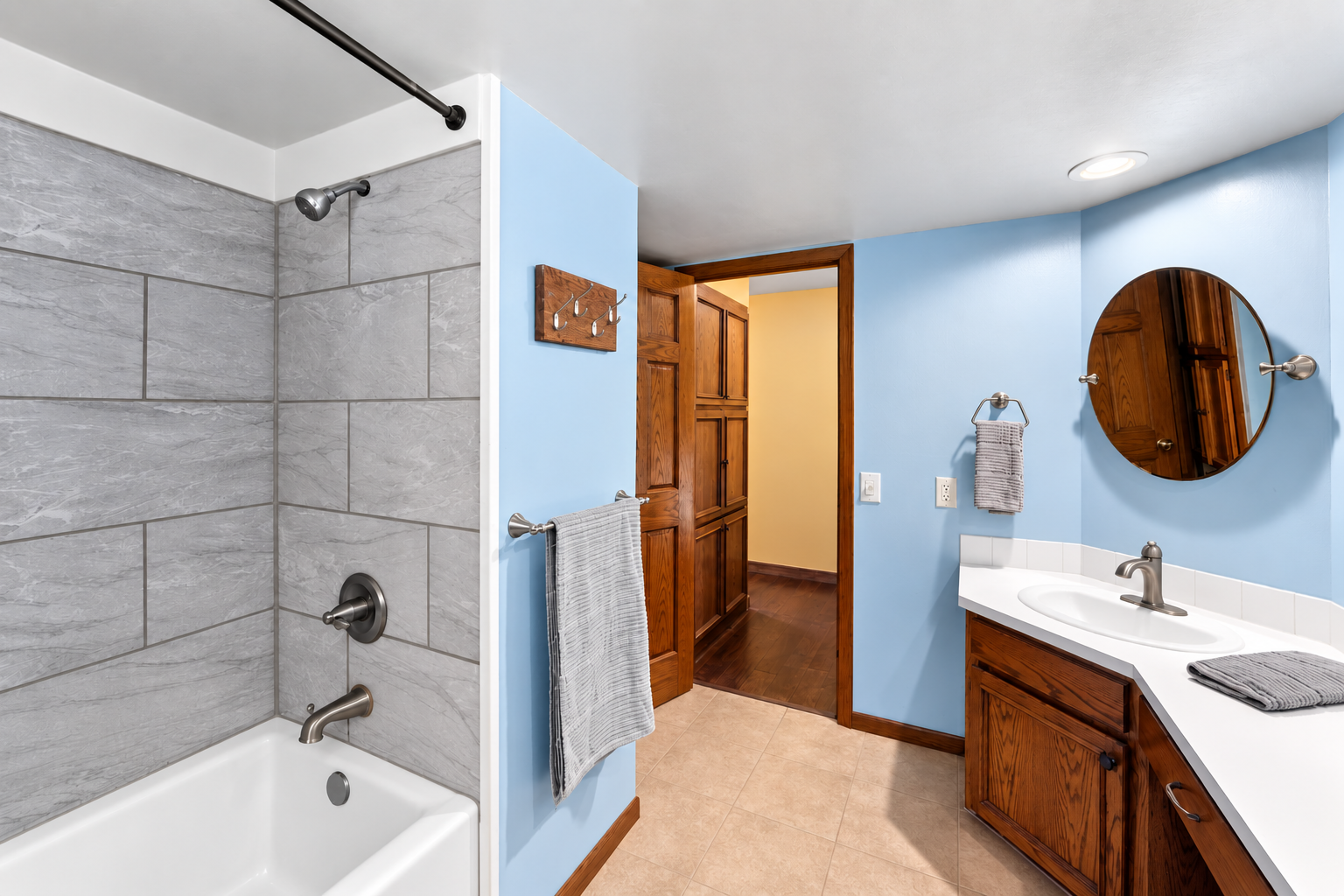 Upper Bath