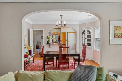 4331 Chowen Avenue S, Minneapolis, MN 55410