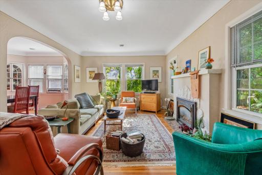 4331 Chowen Avenue S, Minneapolis, MN 55410