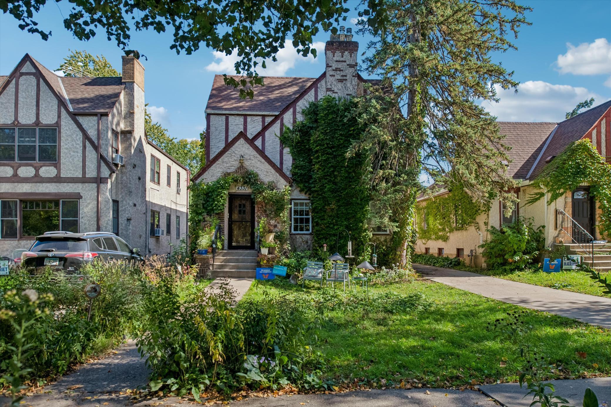Highly sought after and desirable duplex across from park in spectacular Linden Hills location.