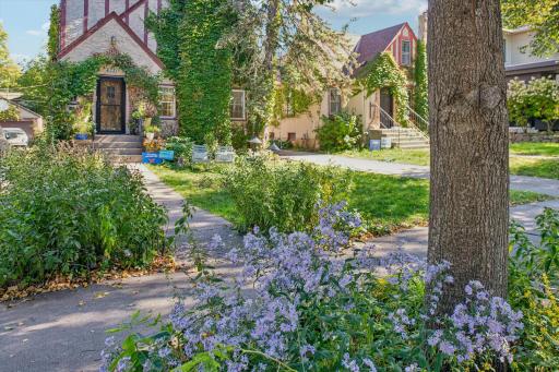 4331 Chowen Avenue S, Minneapolis, MN 55410