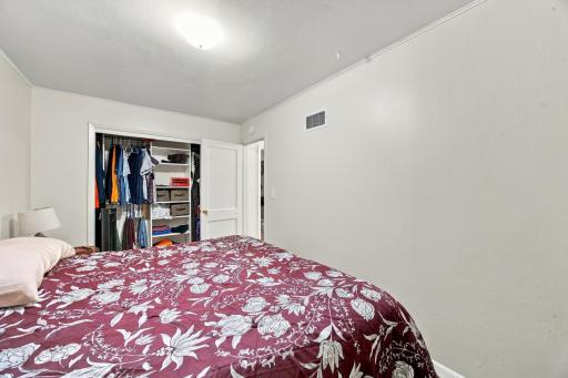 48 17th Avenue N, Fargo, ND 58102