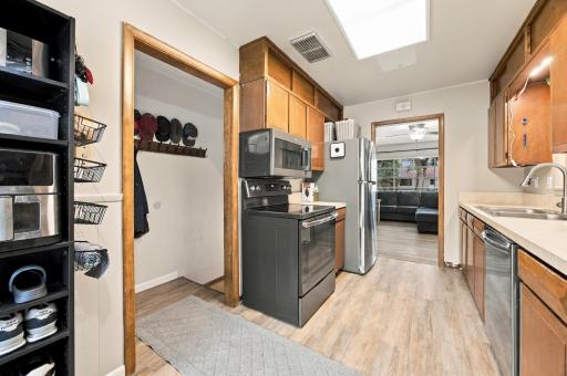 48 17th Avenue N, Fargo, ND 58102