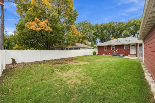 48 17th Avenue N, Fargo, ND 58102