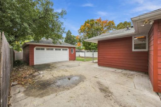 48 17th Avenue N, Fargo, ND 58102