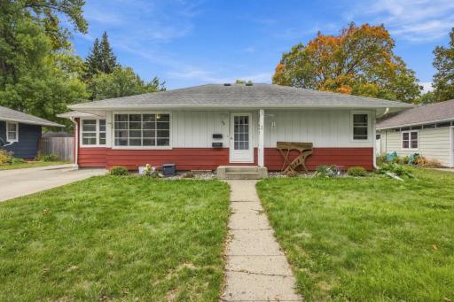 48 17th Avenue N, Fargo, ND 58102