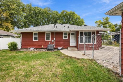 48 17th Avenue N, Fargo, ND 58102
