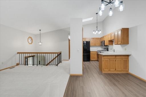 Really nice kitchen with laminate flooring