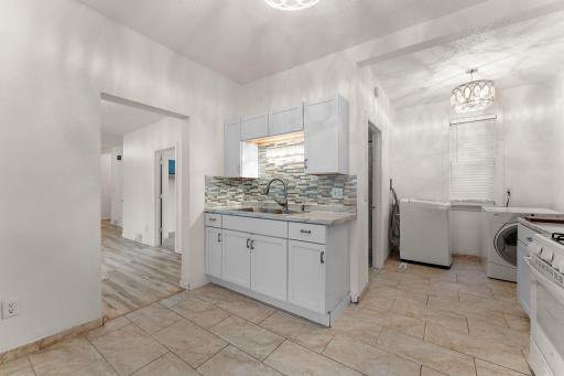 601 Sims Avenue, Saint Paul, MN 55130