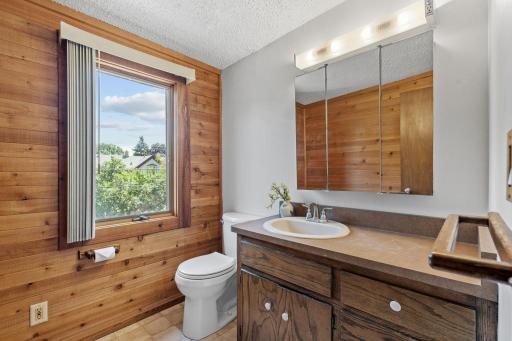 5510 James Avenue N, Minneapolis, MN 55430