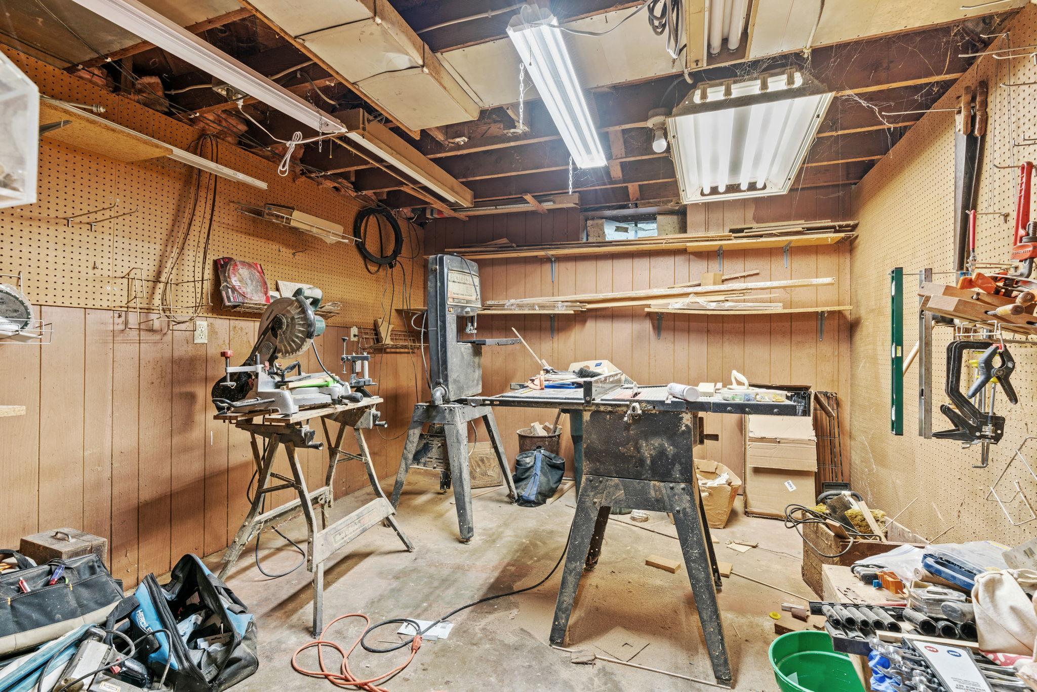 Bonus Room! Hobby Room