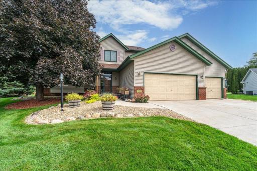 18580 Explorer Court, Farmington, MN 55024
