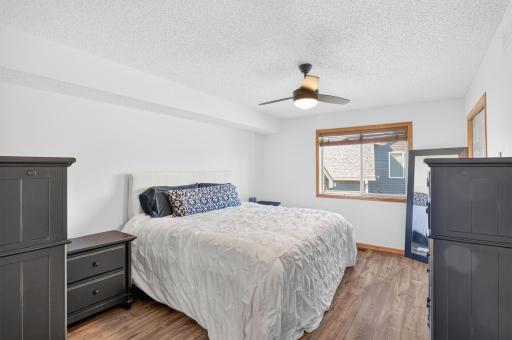 911 Cobblestone Lane, Belle Plaine, MN 56011