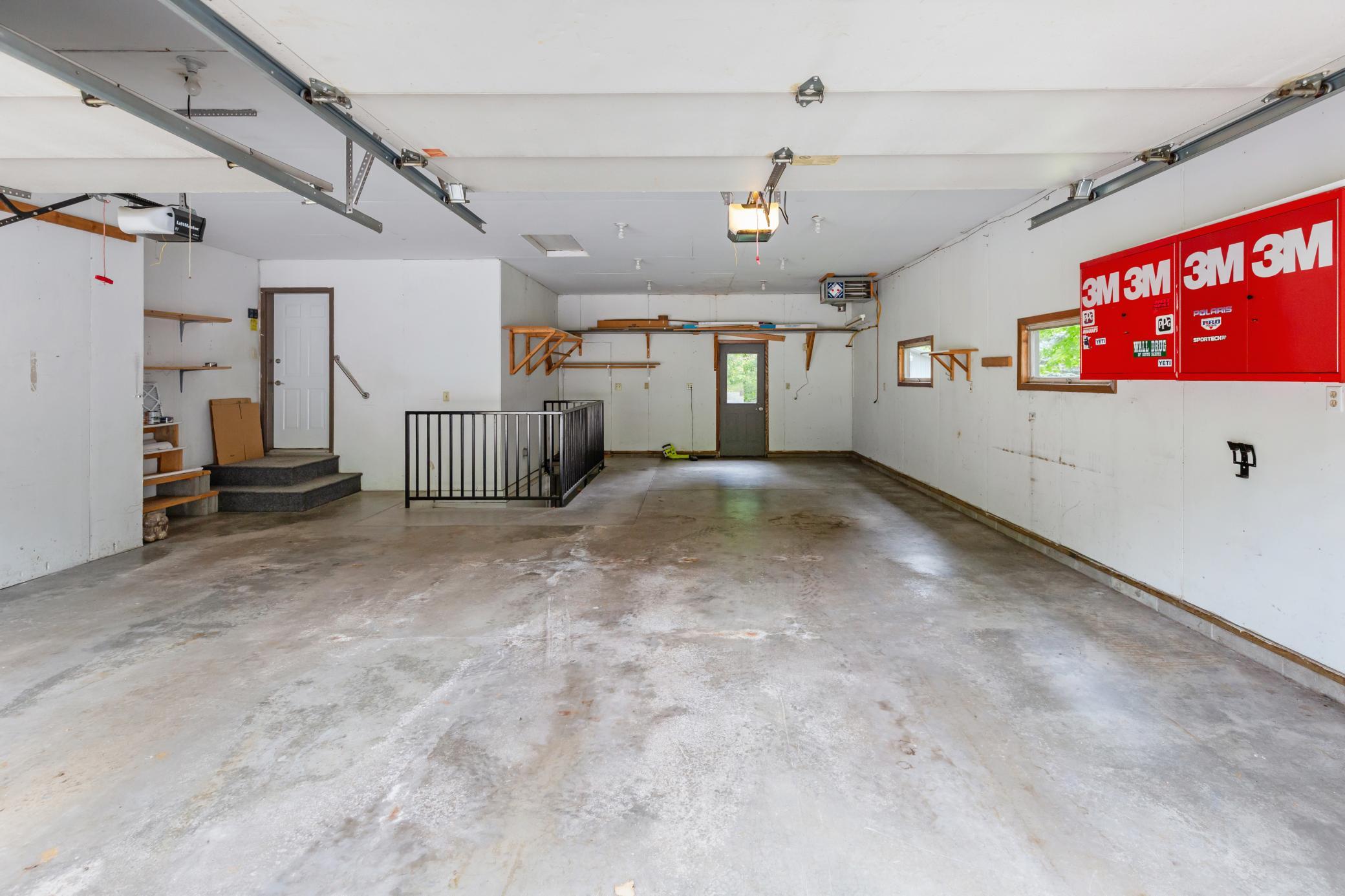 Garage.jpg