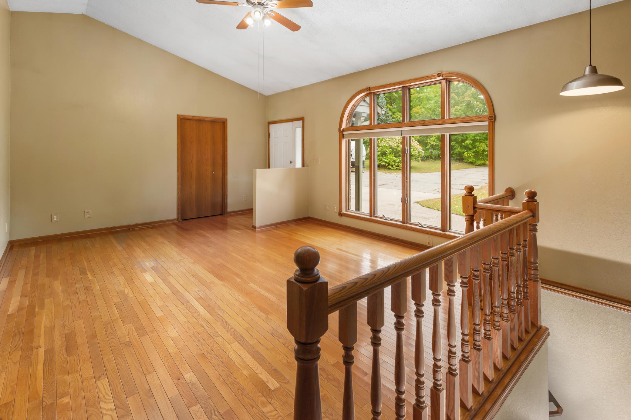 Living room 2.jpg