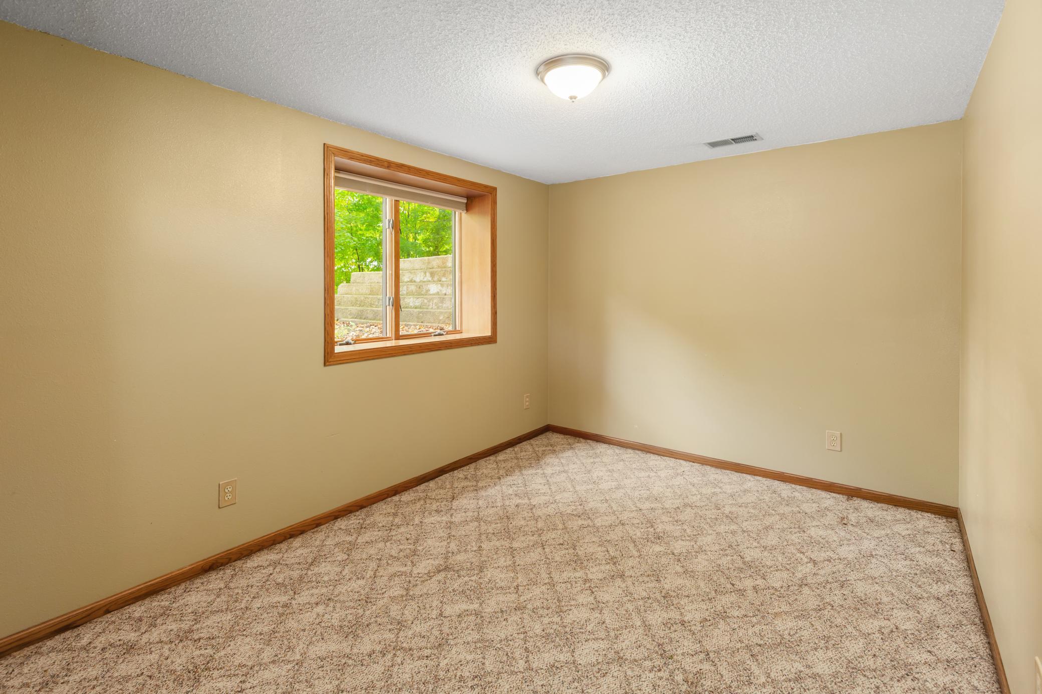 Lower Bedroom 4.jpg