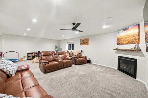 7233 28th Street S, Fargo, ND 58104