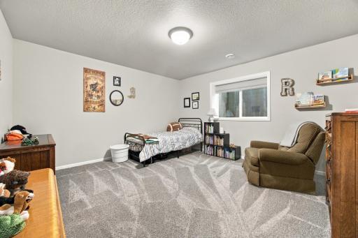 7233 28th Street S, Fargo, ND 58104