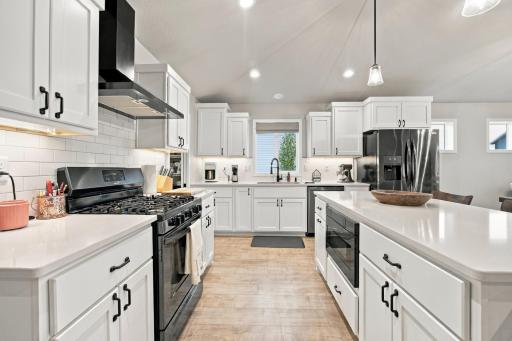 7233 28th Street S, Fargo, ND 58104