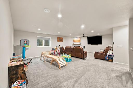 7233 28th Street S, Fargo, ND 58104