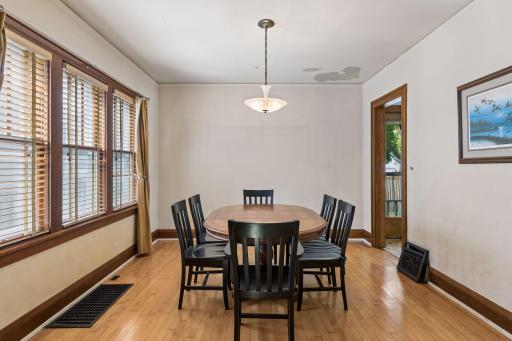 2740 41st Avenue S, Minneapolis, MN 55406
