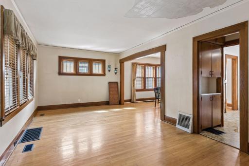 2740 41st Avenue S, Minneapolis, MN 55406