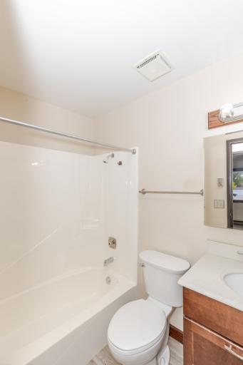 341 Prairiewood Circle S, 207, Fargo, ND 58103